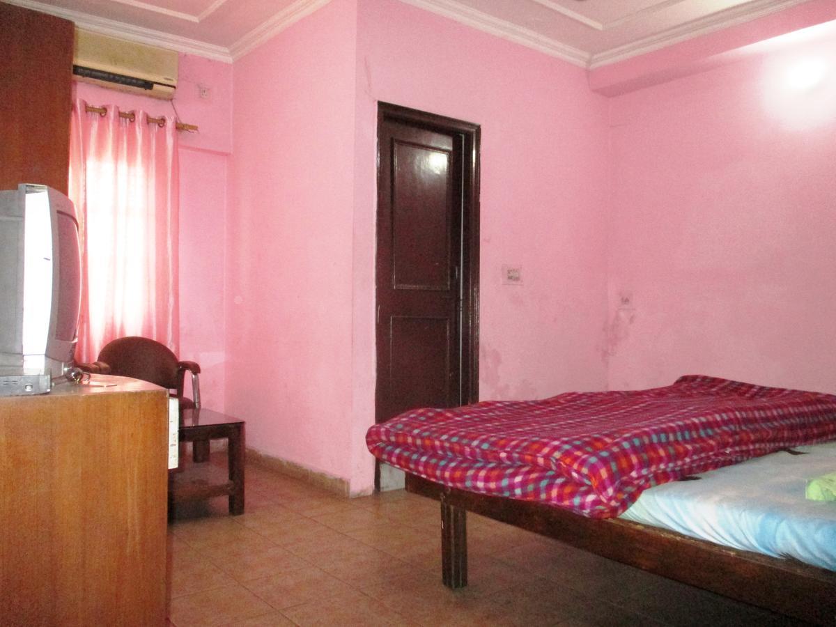 Hotel Shiv Palace Дехрадун Экстерьер фото