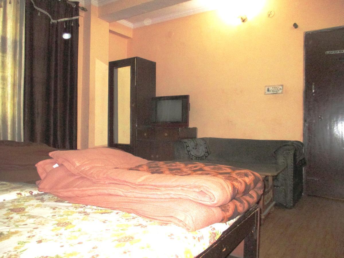 Hotel Shiv Palace Дехрадун Экстерьер фото